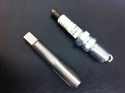 Ford 4.6 & 5.4 Modular / 5.0 Coyote Engine spark plug tap
